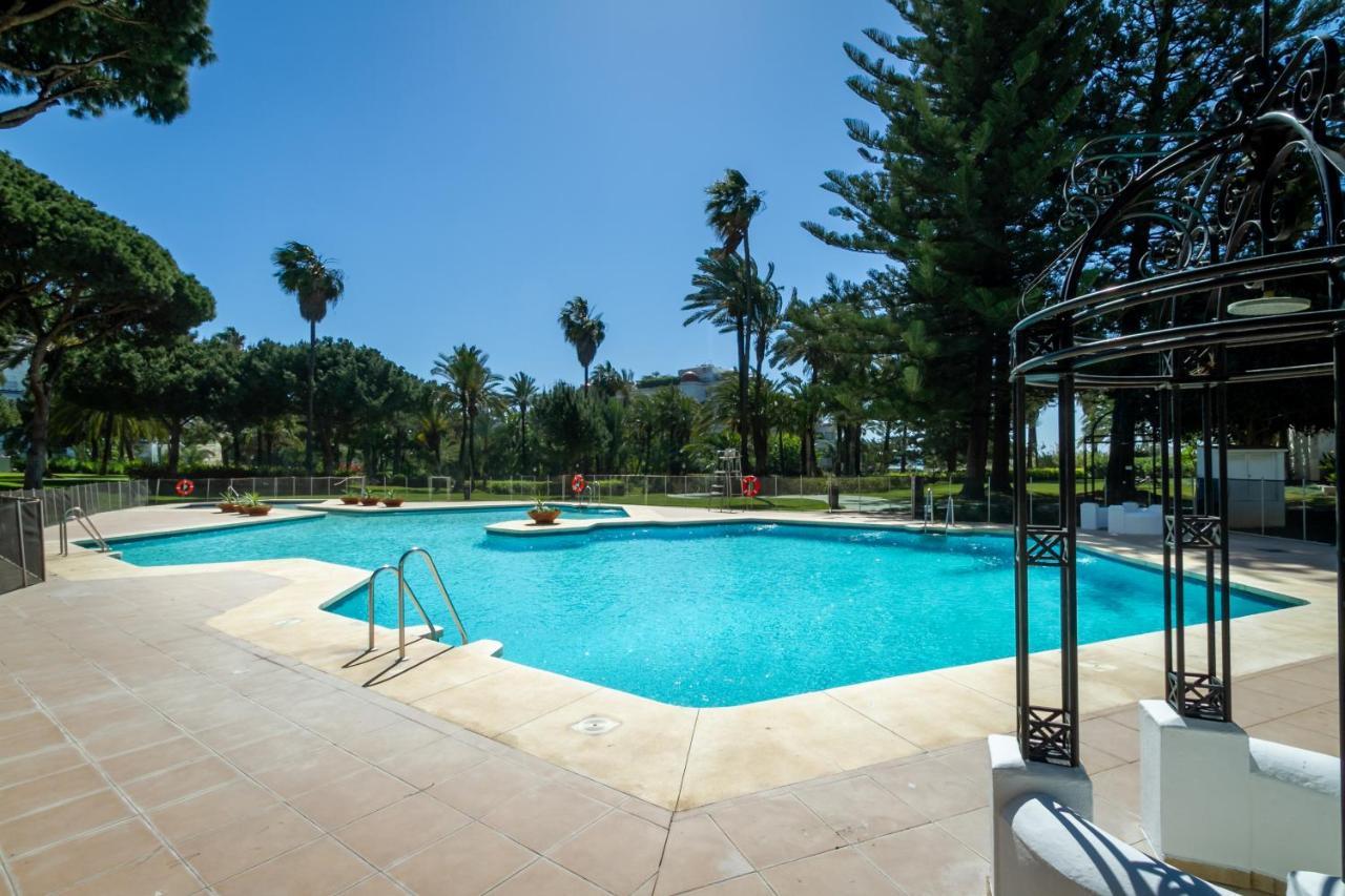 Marbella Banus Suites - Bird Of Paradise Playas Del Duque Banus Suite Apartment Dış mekan fotoğraf